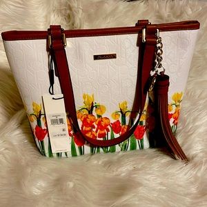 Calvin Klein purse floral!!
